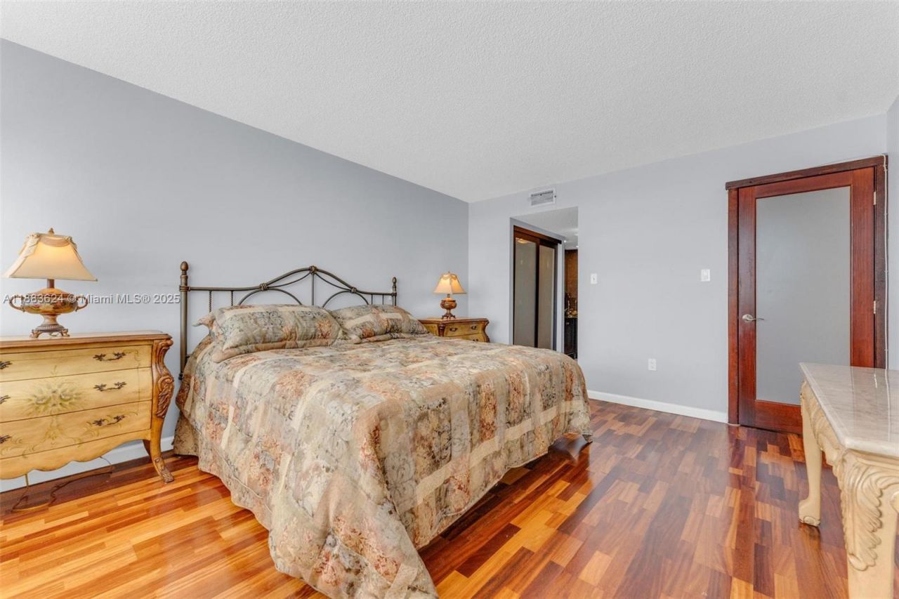 18021 Biscayne Blvd, Unit 1503, Aventura, FL 33160 Photo