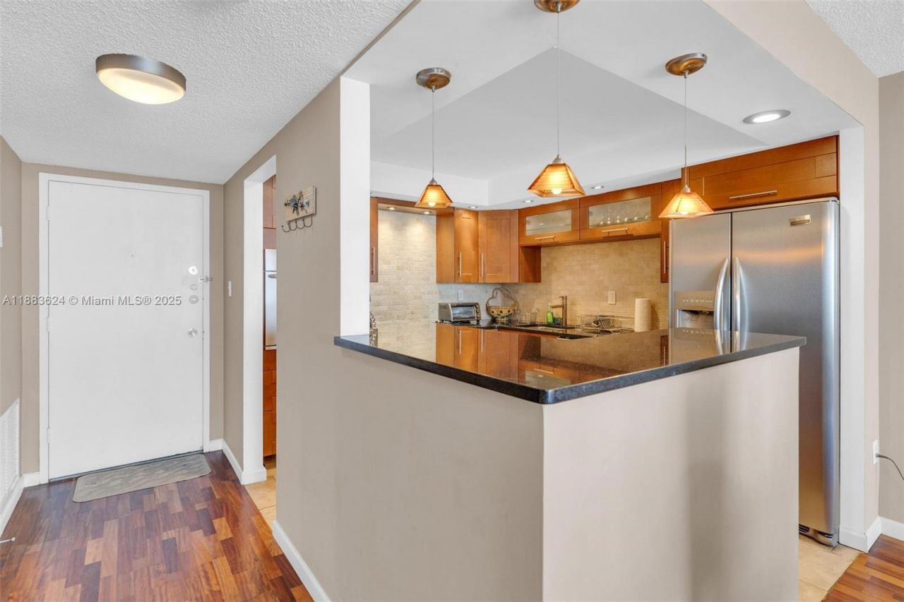 18021 Biscayne Blvd, Unit 1503, Aventura, FL 33160 Photo