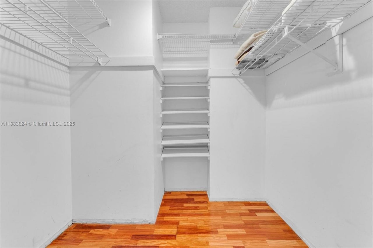 18021 Biscayne Blvd, Unit 1503, Aventura, FL 33160 Photo