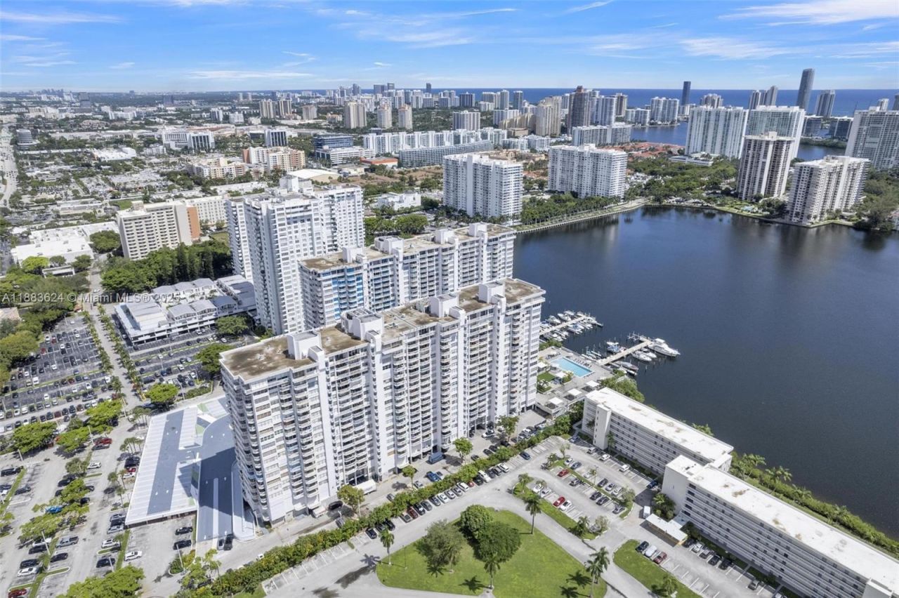 18021 Biscayne Blvd, Unit 1503, Aventura, FL 33160 Photo