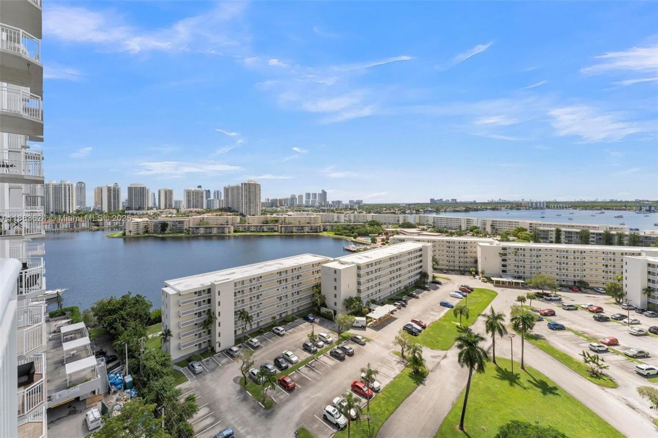 18021 Biscayne Blvd, Unit 1503, Aventura, FL 33160 Photo