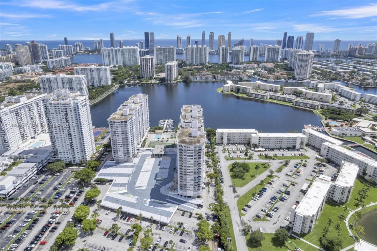 18021 Biscayne Blvd, Unit 1503, Aventura, FL 33160 Photo