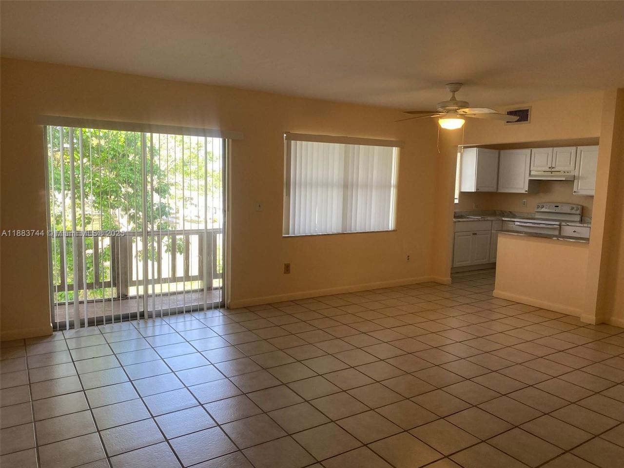 10772 La Placida Dr, Unit 7-301, Coral Springs, FL 33065 Photo