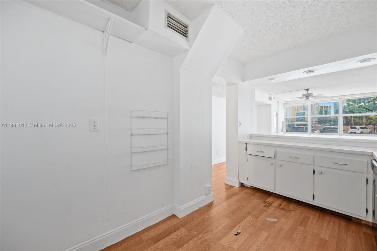 200 172nd St, Unit 108, Sunny Isles Beach, FL 33160 Photo