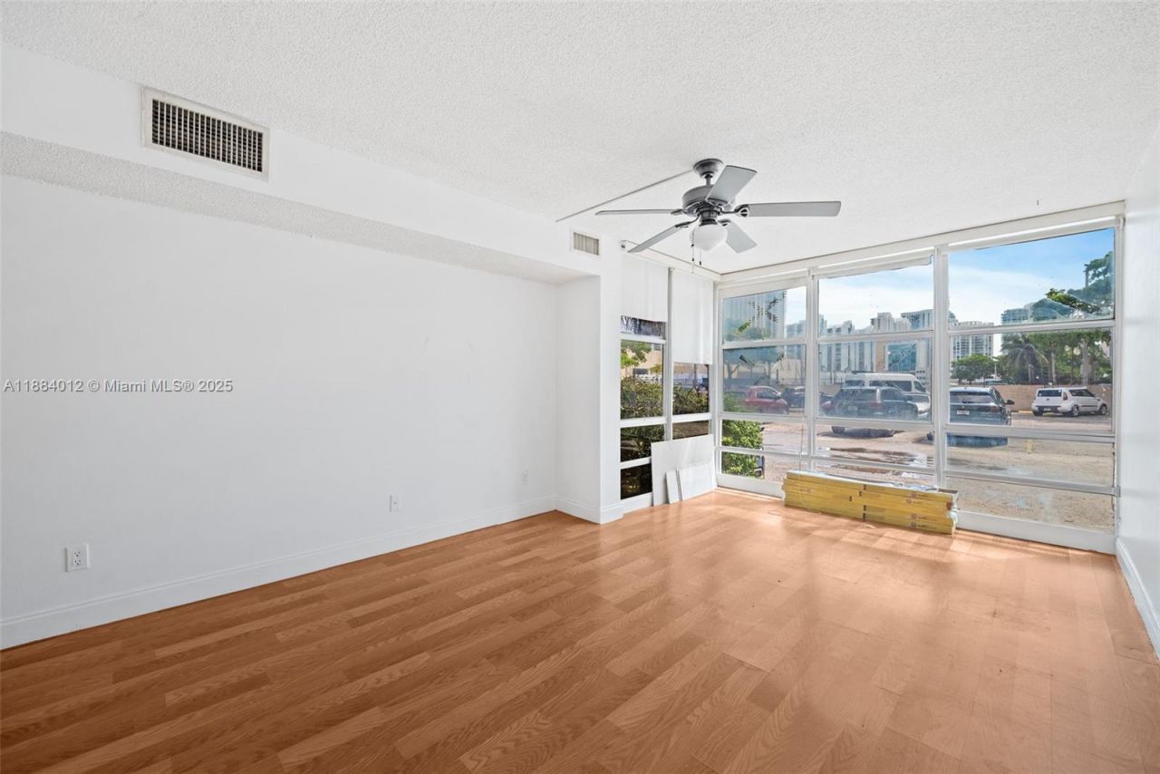 200 172nd St, Unit 108, Sunny Isles Beach, FL 33160 Photo