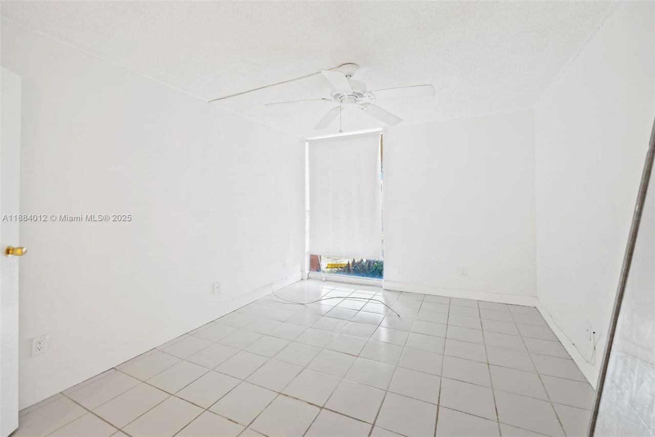 200 172nd St, Unit 108, Sunny Isles Beach, FL 33160 Photo