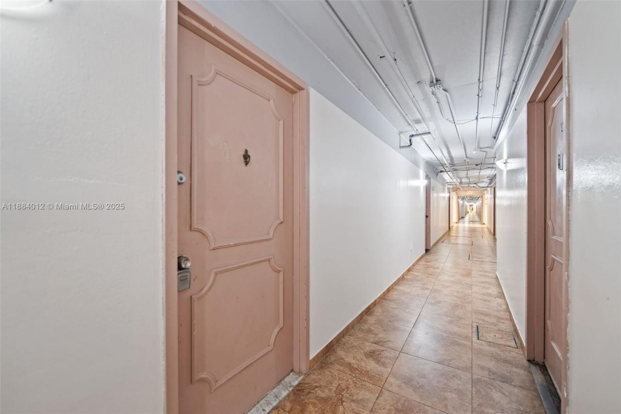 200 172nd St, Unit 108, Sunny Isles Beach, FL 33160 Photo