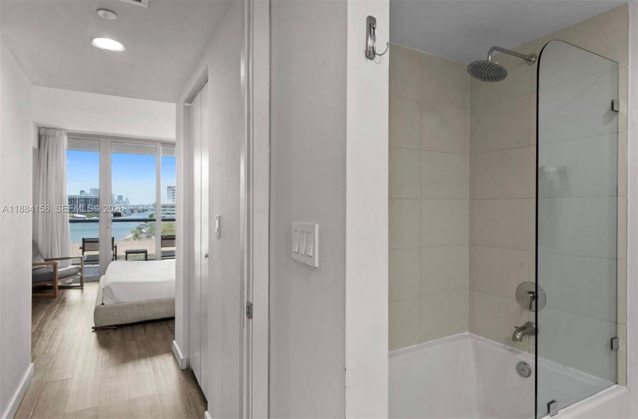 Please Call For Address, Unit R705, Hallandale Beach, FL 33009 Photo