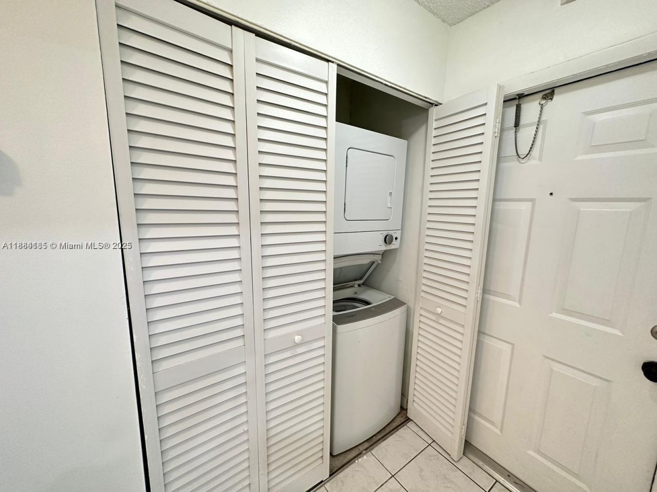 10453 NW 11th St, Unit 206, Pembroke Pines, FL 33026 Photo