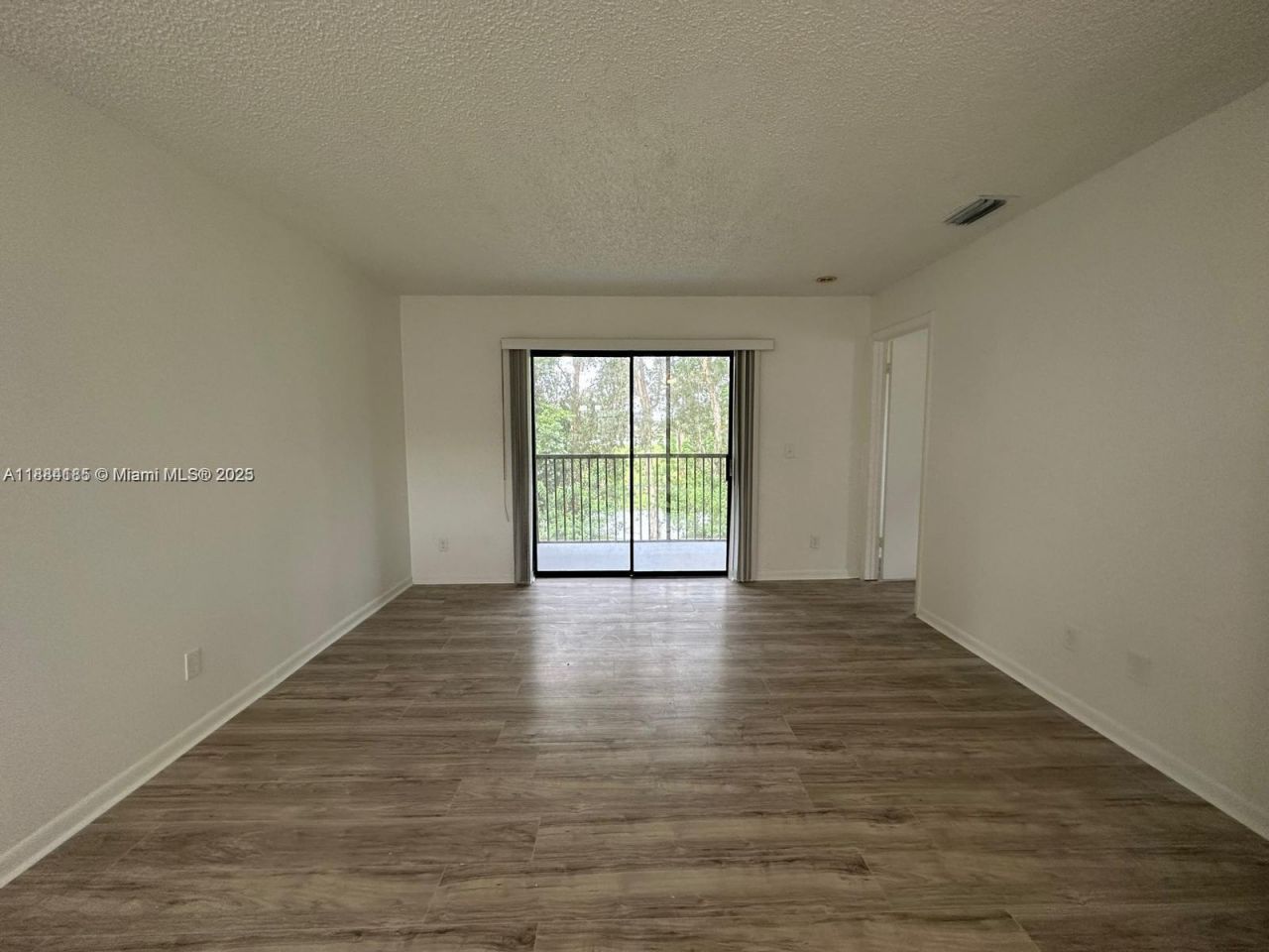 10453 NW 11th St, Unit 206, Pembroke Pines, FL 33026 Photo