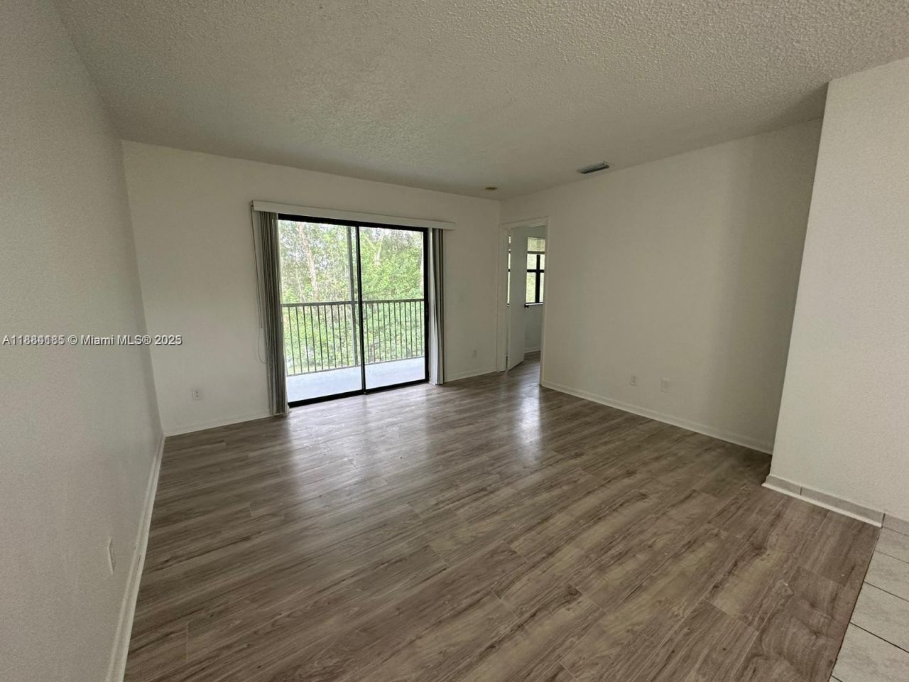 10453 NW 11th St, Unit 206, Pembroke Pines, FL 33026 Photo