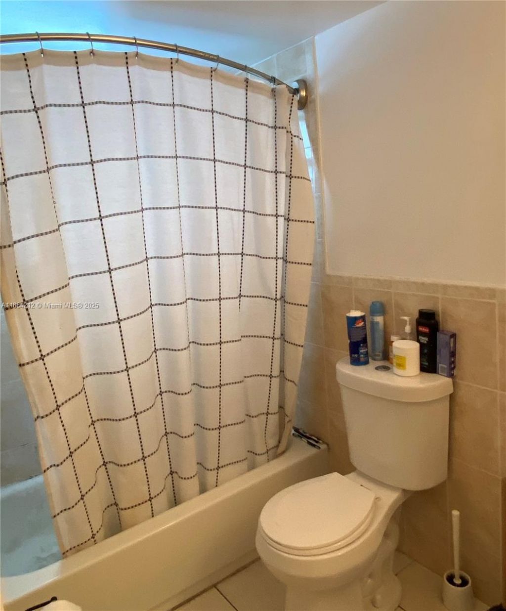 1090 NE 129th St, Unit 205, North Miami, FL 33161 Photo