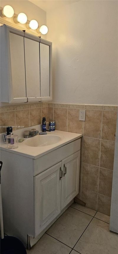 1090 NE 129th St, Unit 205, North Miami, FL 33161 Photo