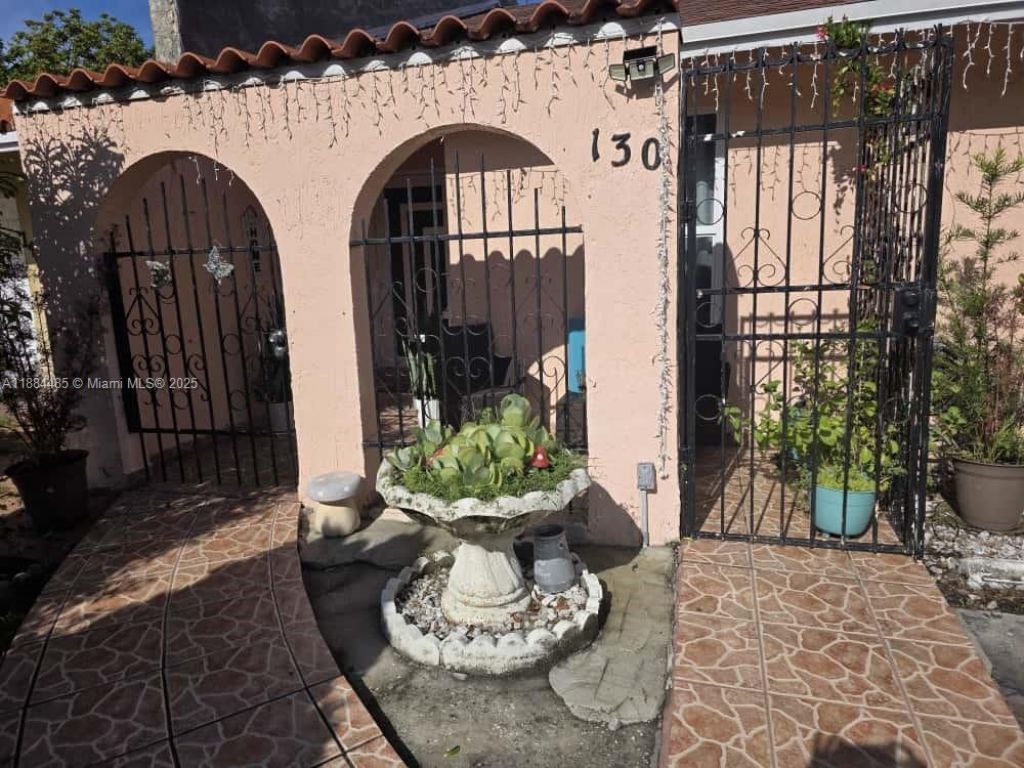 130 SW 115th Ave, Sweetwater, FL 33174 Photo