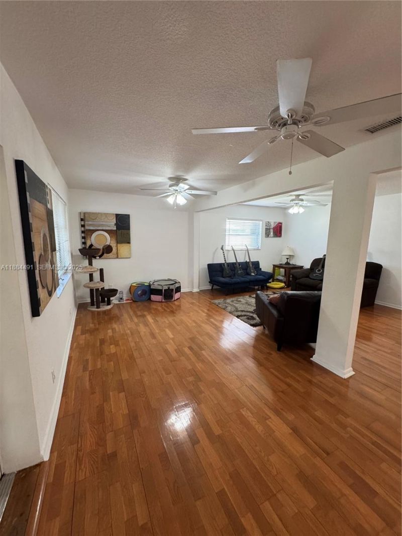 4140 NW 110th Ave, Coral Springs, FL 33065 Photo