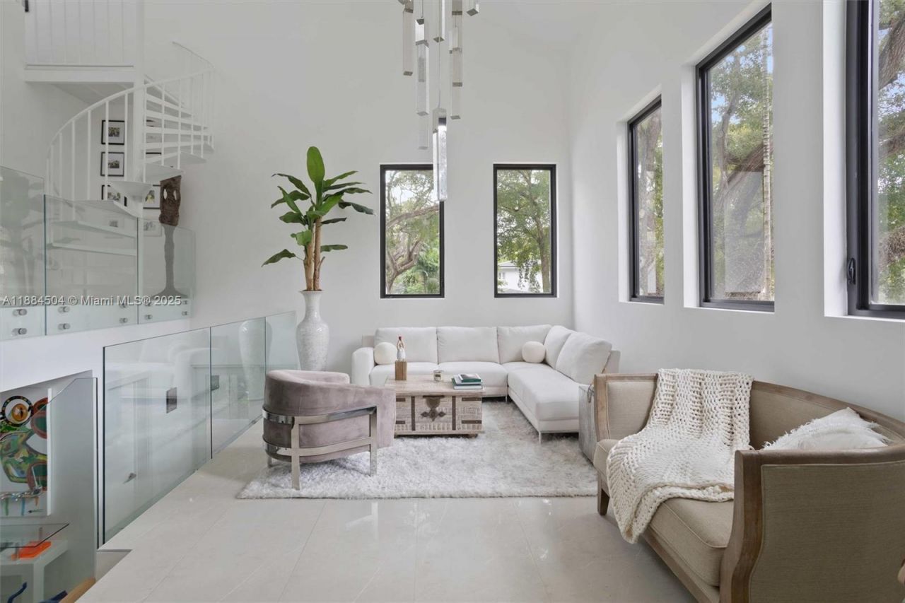 6510 Castaneda St, Coral Gables, FL 33146 Photo