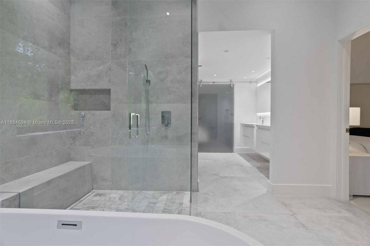 6510 Castaneda St, Coral Gables, FL 33146 Photo