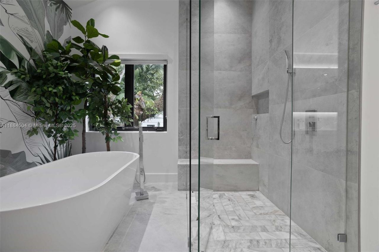 6510 Castaneda St, Coral Gables, FL 33146 Photo