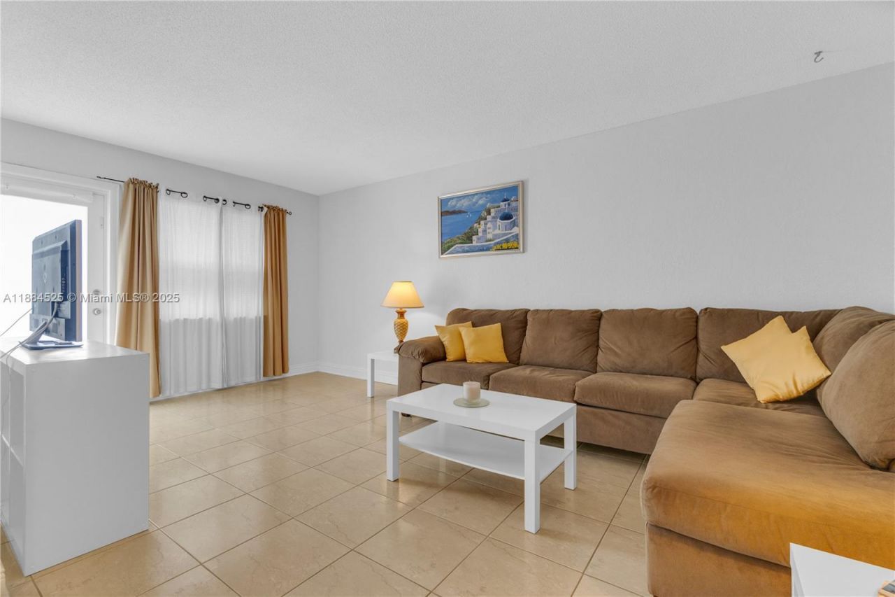 1750 Jefferson St, Unit 502, Hollywood, FL 33020 Photo