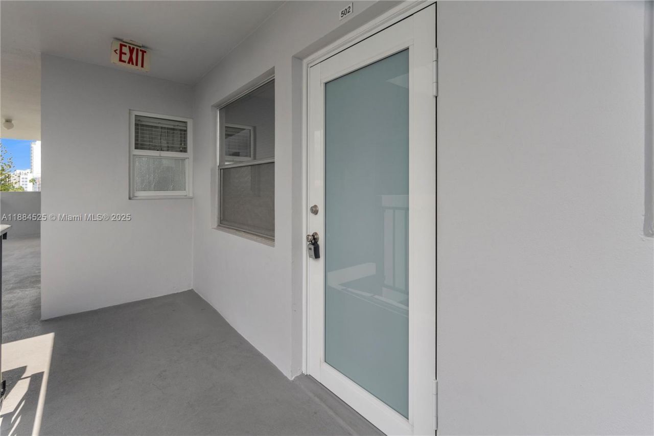 1750 Jefferson St, Unit 502, Hollywood, FL 33020 Photo