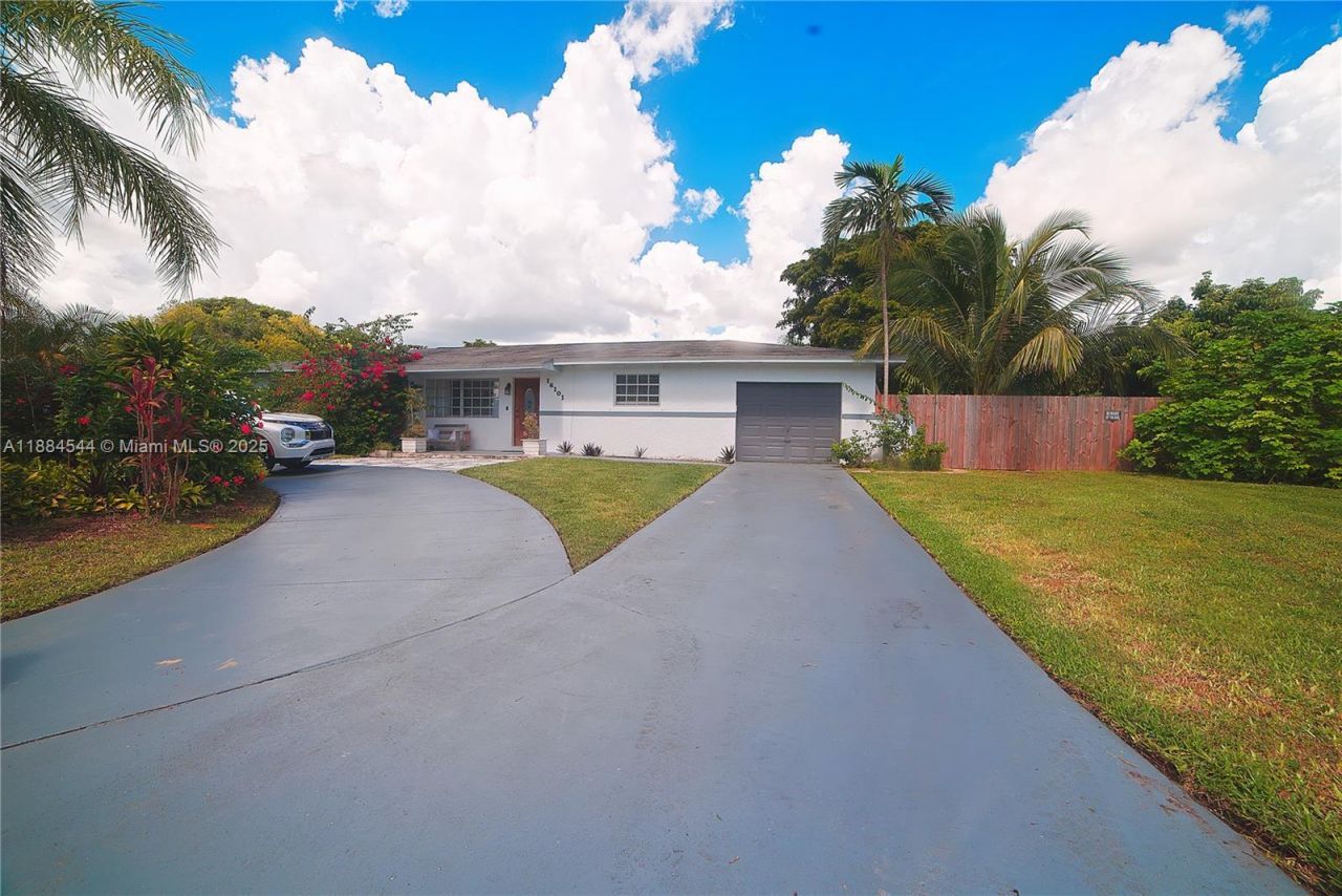 16101 SW 281st St, Homestead, FL 33033 Main Photo