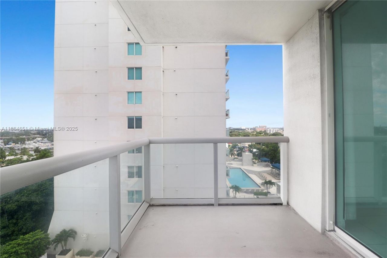 1871 NW S River Dr, Unit 1205, Miami, FL 33125 Photo