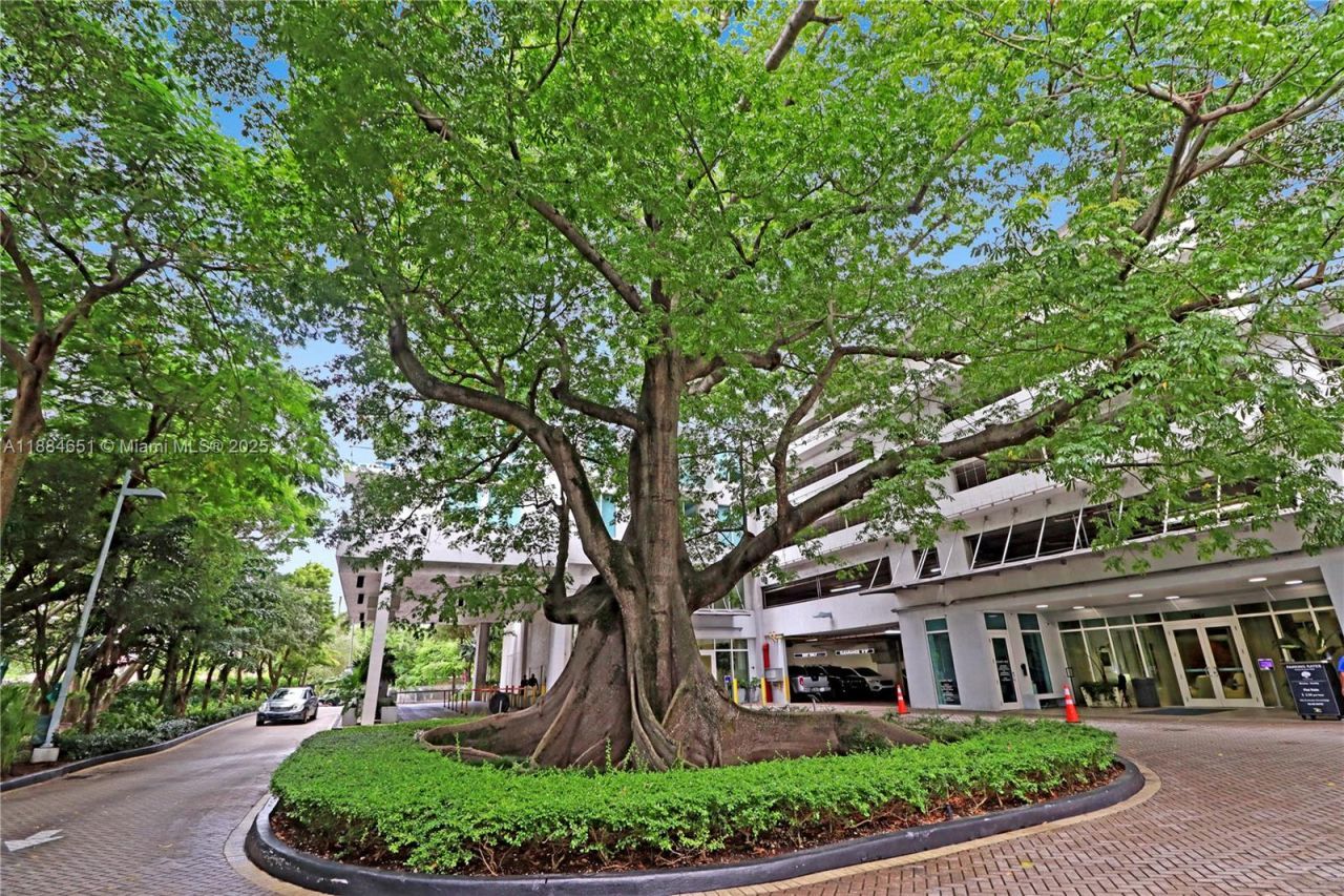 1871 NW S River Dr, Unit 1205, Miami, FL 33125 Photo