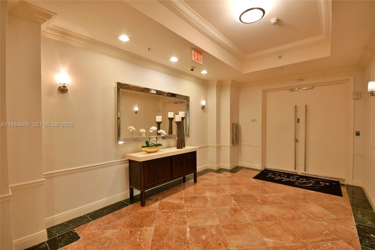 3232 SW 22nd Ter, Unit 1502, Miami, FL 33145 Photo