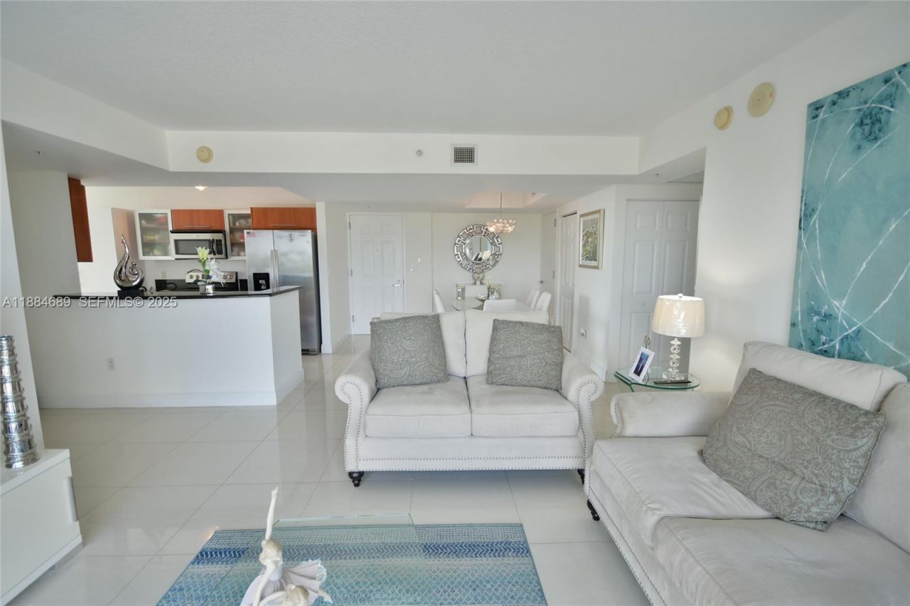 3232 SW 22nd Ter, Unit 1502, Miami, FL 33145 Photo