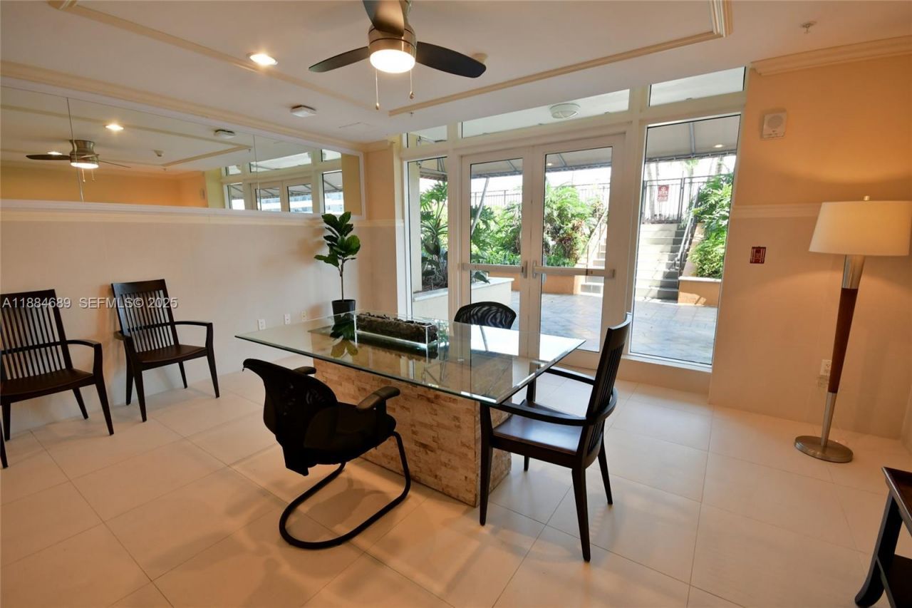 3232 SW 22nd Ter, Unit 1502, Miami, FL 33145 Photo