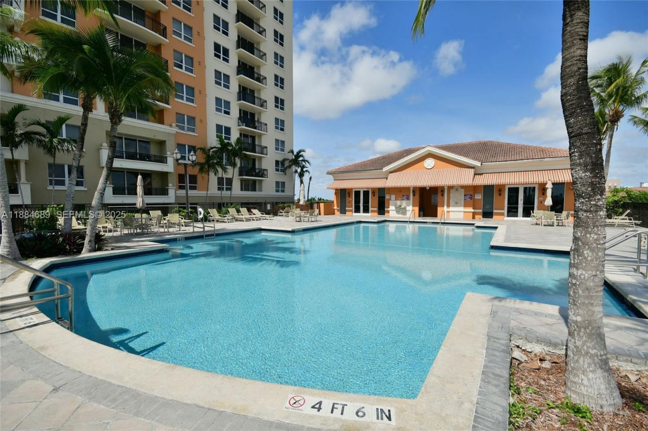 3232 SW 22nd Ter, Unit 1502, Miami, FL 33145 Photo