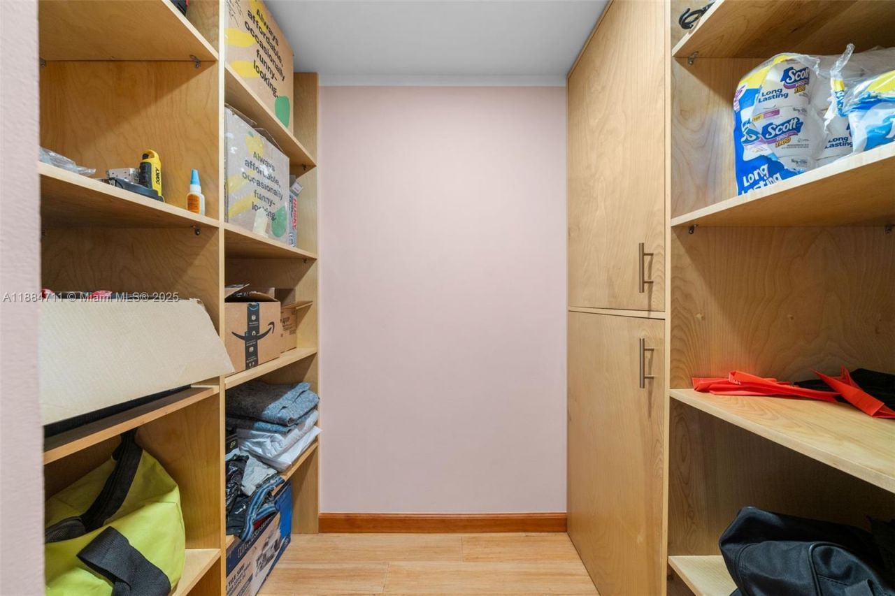 1865 S Ocean Dr, Unit 16B, Hallandale Beach, FL 33009 Photo