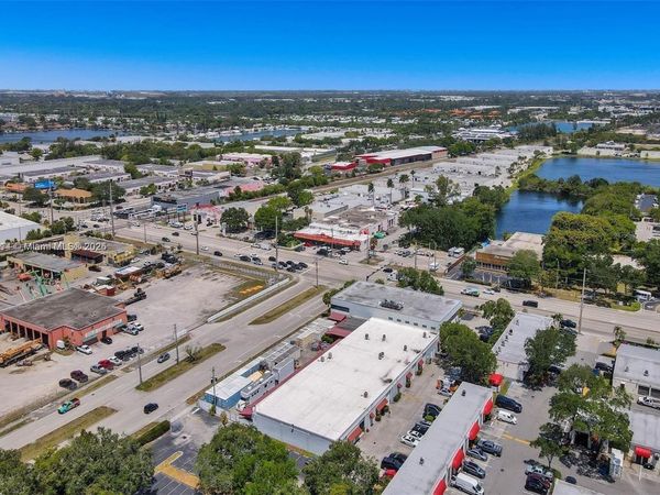 2870 Stirling Rd, Hollywood, FL 33020