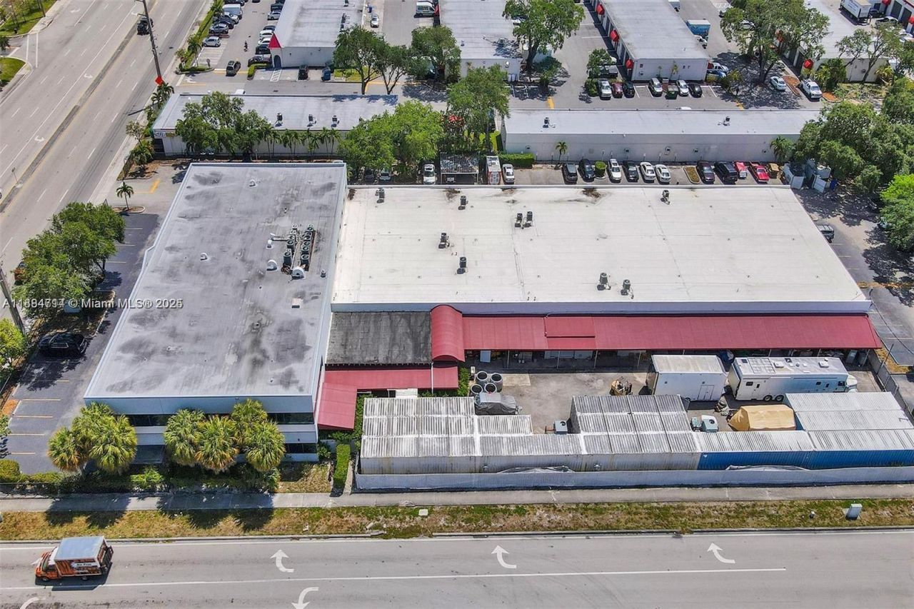 2870 Stirling Rd, Hollywood, FL 33020 Photo