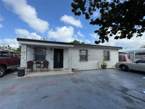 825 E 9th Ln, Hialeah, FL 33010