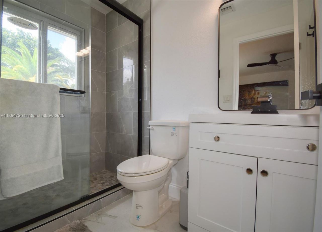 830 NW 19th Ter, Fort Lauderdale, FL 33311 Photo