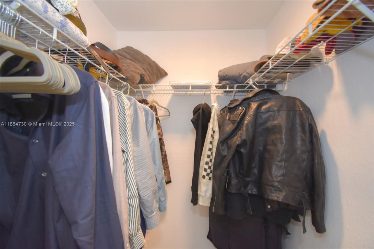 830 NW 19th Ter, Fort Lauderdale, FL 33311 Photo