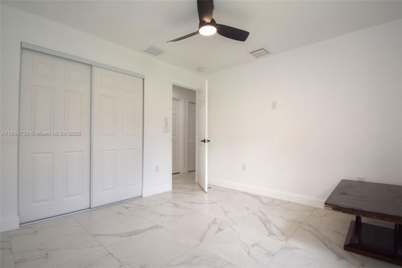 830 NW 19th Ter, Fort Lauderdale, FL 33311 Photo