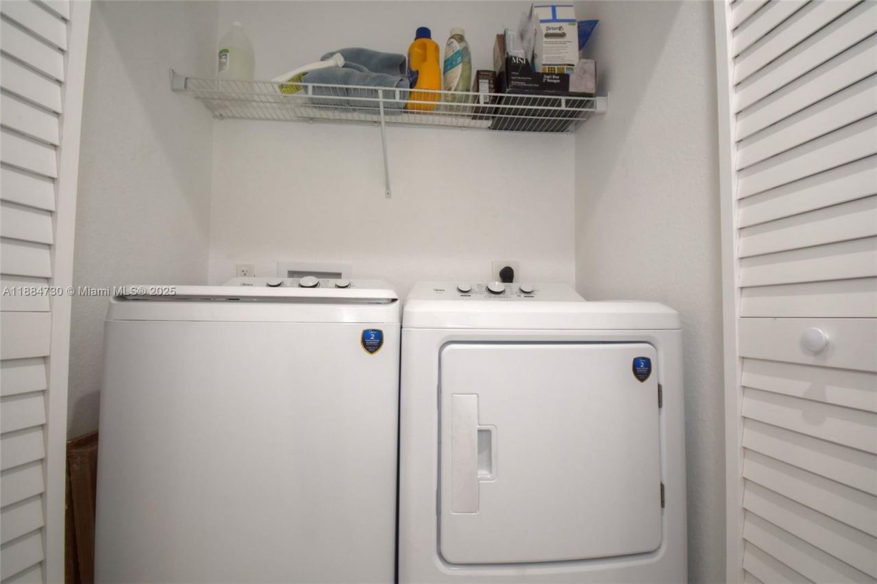 830 NW 19th Ter, Fort Lauderdale, FL 33311 Photo