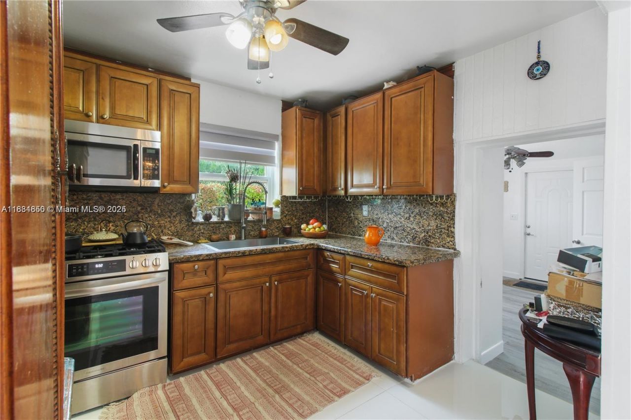 15745 SW 303rd Ter, Homestead, FL 33033 Photo