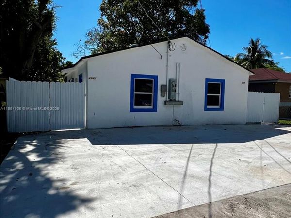 4139 NW 23rd Ave, Miami, FL 33142