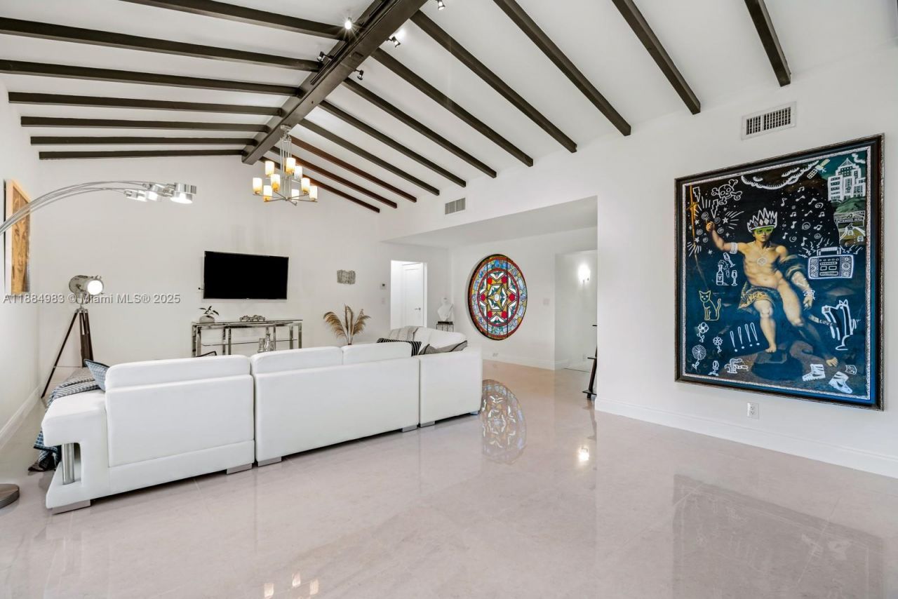 2830 NE 56 Ct, Fort Lauderdale, FL 33308 Photo