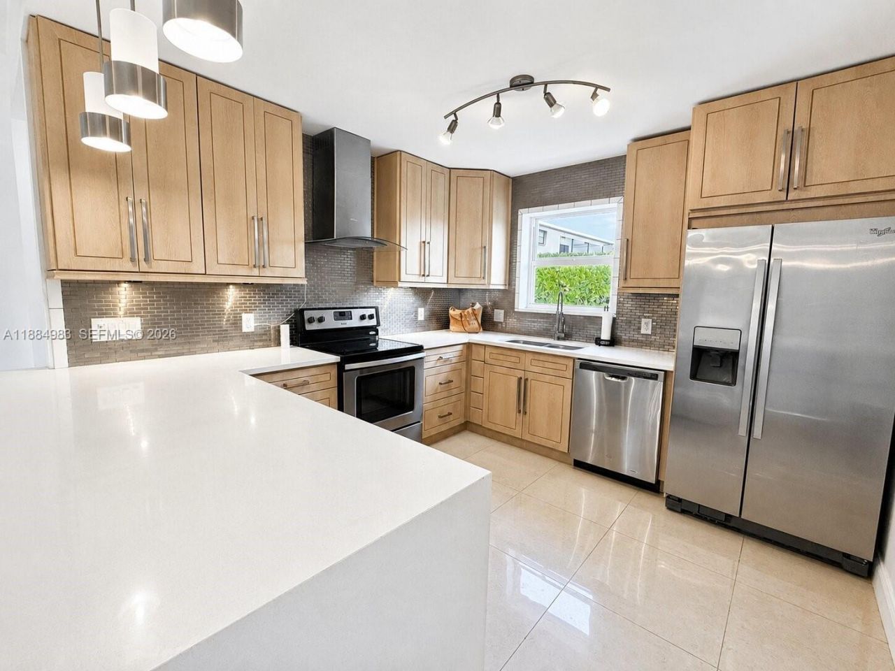 2830 NE 56 Ct, Fort Lauderdale, FL 33308 Photo