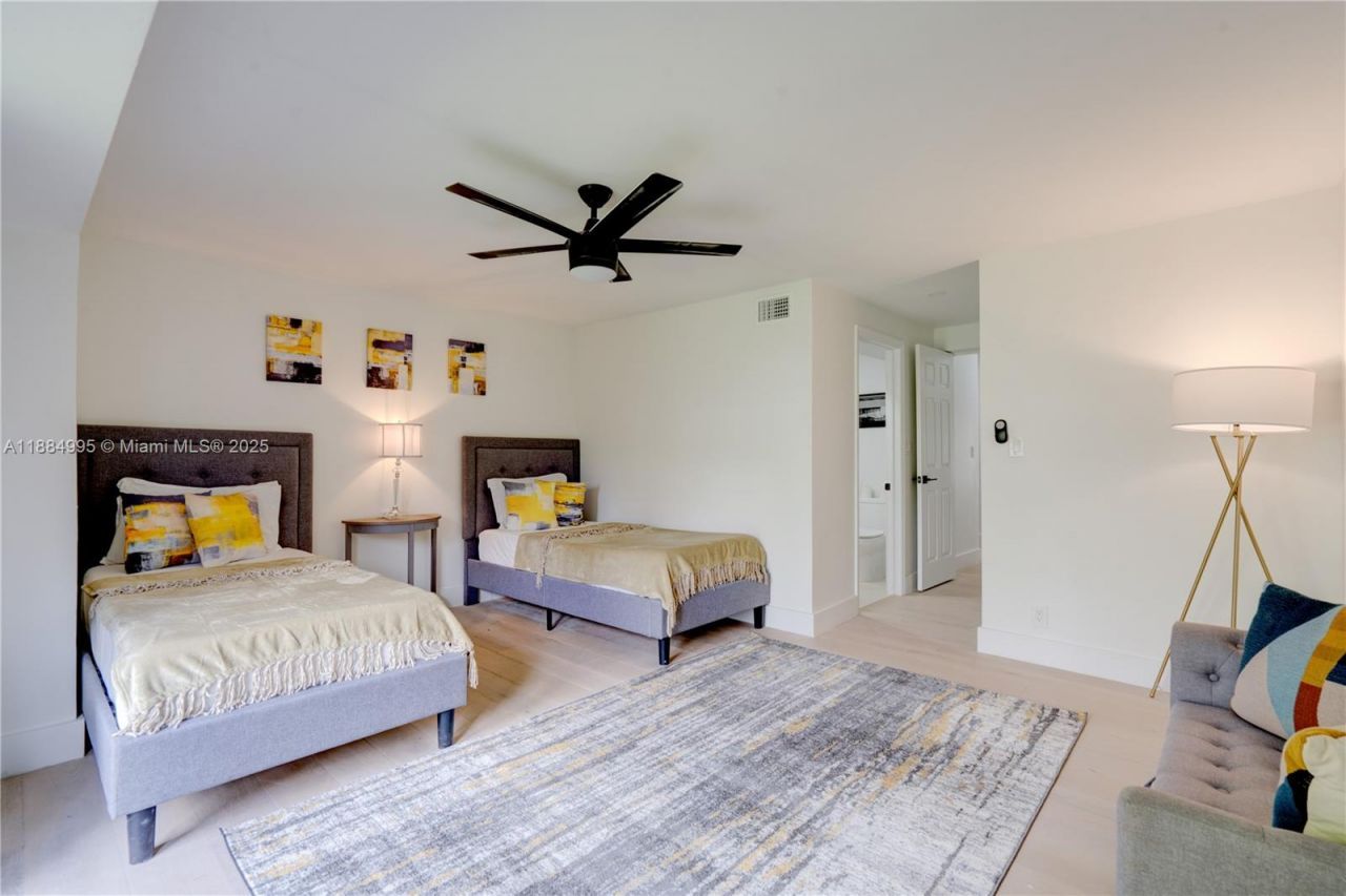 347 NE 110th St, Miami, FL 33161 Photo