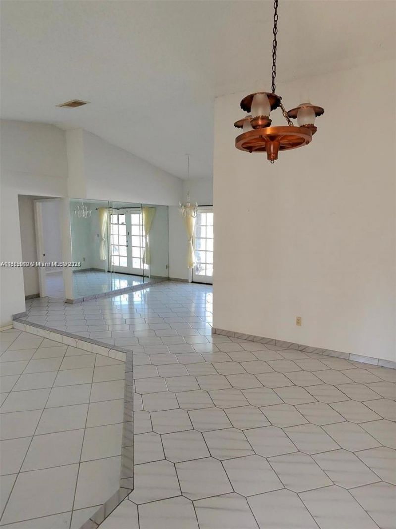 7821 SW 197th Ter, Cutler Bay, FL 33189 Photo