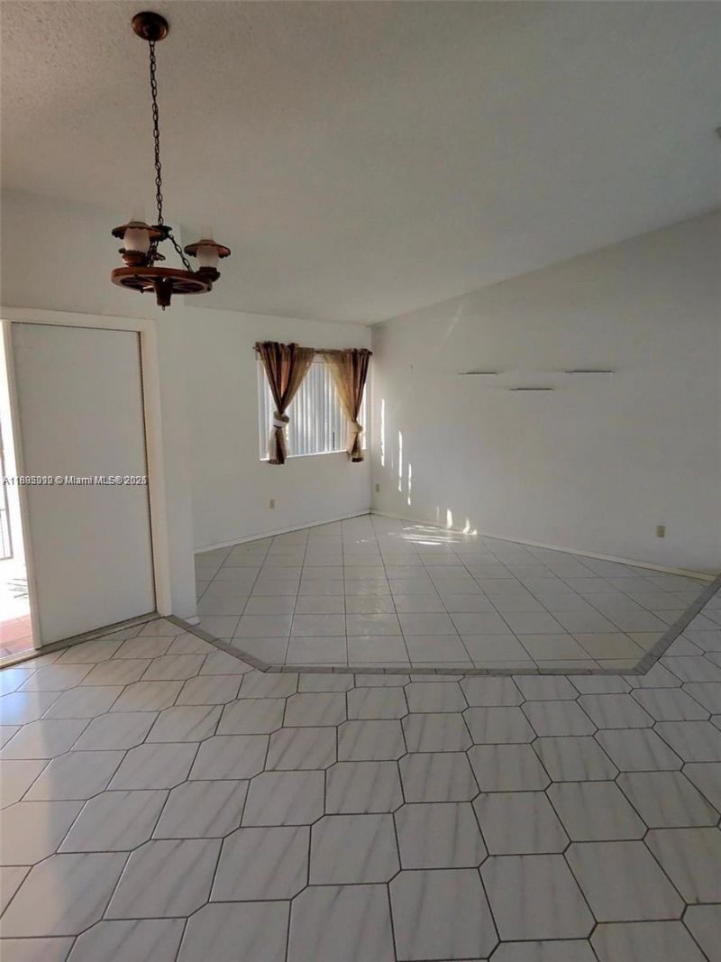 7821 SW 197th Ter, Cutler Bay, FL 33189 Photo