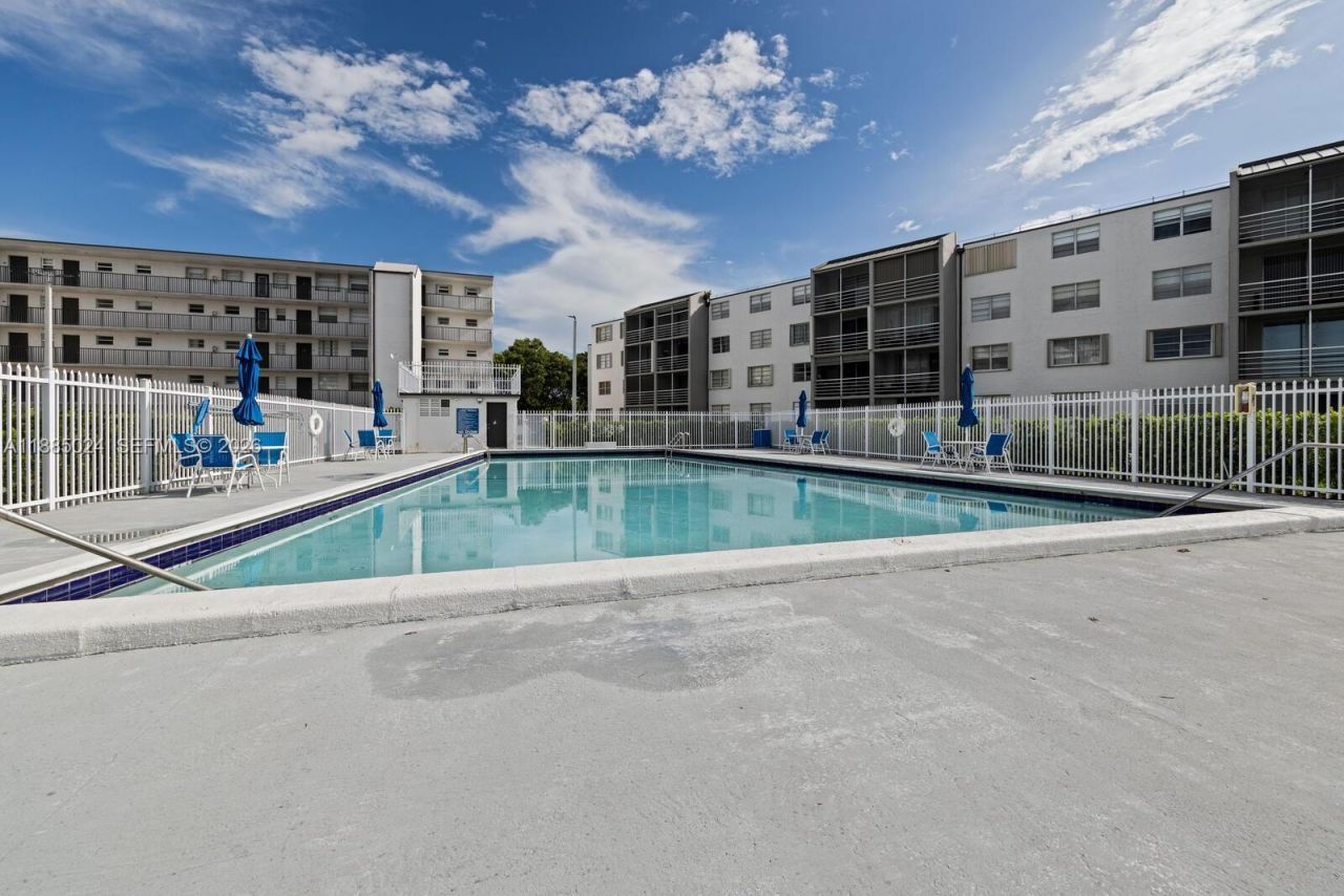 14180 SW 84th St, Unit 407-G, Miami, FL 33183 Photo