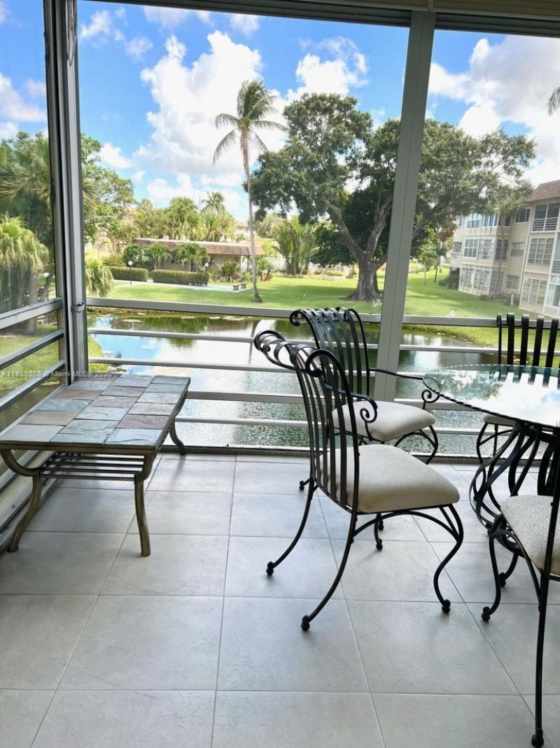 5051 W Oakland Park Blvd, Unit 204, Lauderdale Lakes, FL 33313 Photo