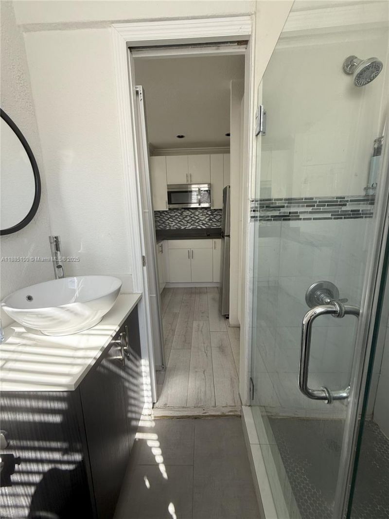 119 Menores Ave, Unit 11, Coral Gables, FL 33134 Photo