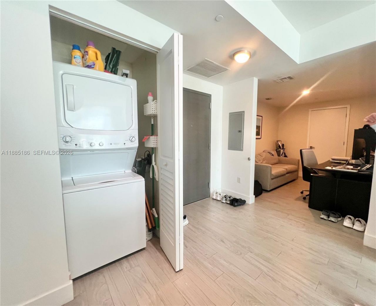 1080 Brickell Ave, Unit 2206, Miami, FL 33131 Photo